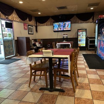 Bombay Curry & Pizzeria - Pizza Near Me - Gardena, California Bombay Curry & Pizzeria - Pizza Near Me - Gardena, California