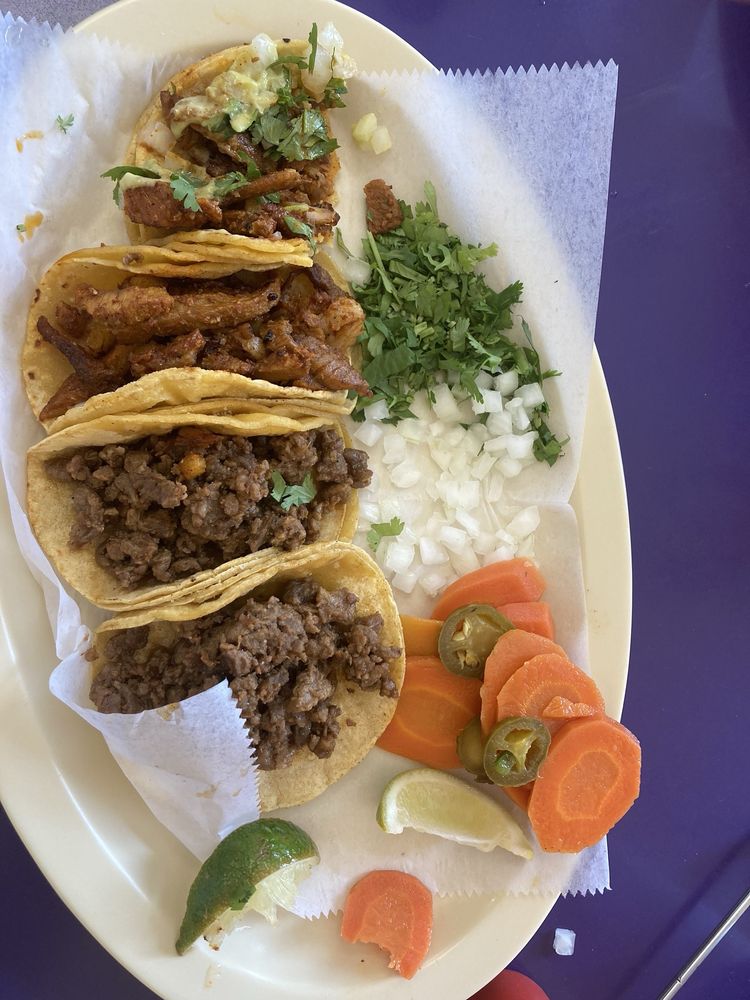 TACOS LA BALA Updated October 2024 39 Photos & 40 Reviews 5406 Airline Dr, Houston, Texas