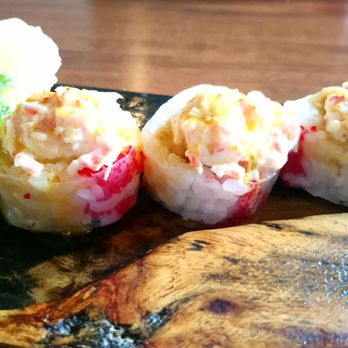 Soul Stone Restaurant - a plate of sushi rolls and broccoli - Sushi Bars Near Me - Ottawa, Ontario Soul Stone Restaurant - a plate of sushi rolls and broccoli - Sushi Bars Near Me - Ottawa, Ontario