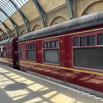 Hogwarts Express - At King's Cross Station - Amusement Parks Near Me - Orlando, Florida