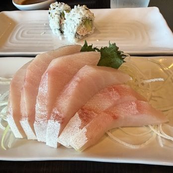 Ginza Sushi Japanese Restaurant - Yellow tail sashimi - Japanese Near Me - Fullerton, California