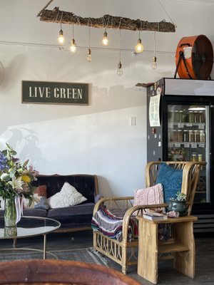 Escape Root Juicery by null