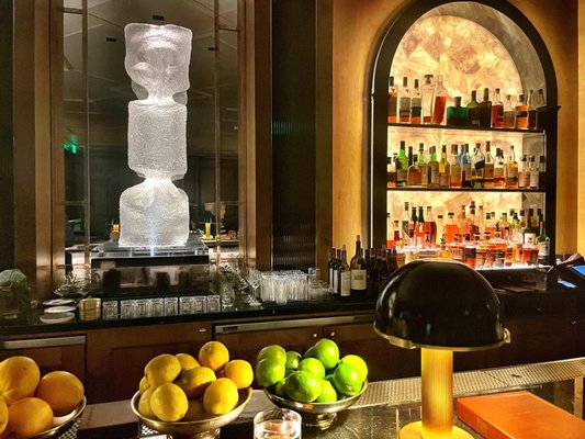 The Manor Bar by null