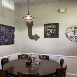 Le Peep - Dining area