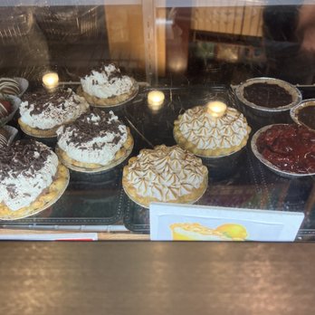 Molly's Cupcakes - Desserts Near Me - Chicago, Illinois Molly's Cupcakes - Desserts Near Me - Chicago, Illinois