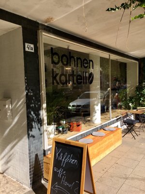 Bohnenkartell Café by null