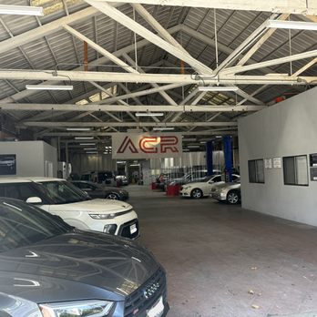 ACR Collision Center - Inside of Body Shop - Body Shops Near Me - Oakland, California ACR Collision Center - Inside of Body Shop - Body Shops Near Me - Oakland, California