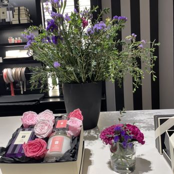 Jo Malone London - They made tiny custom flower arrangements for each customer! - Perfume Near Me - Los Angeles, California