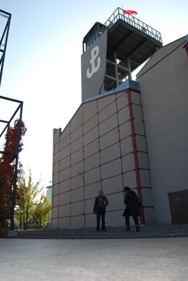 Warsaw Uprising Museum by null