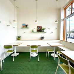Kismet Rotisserie - Seating