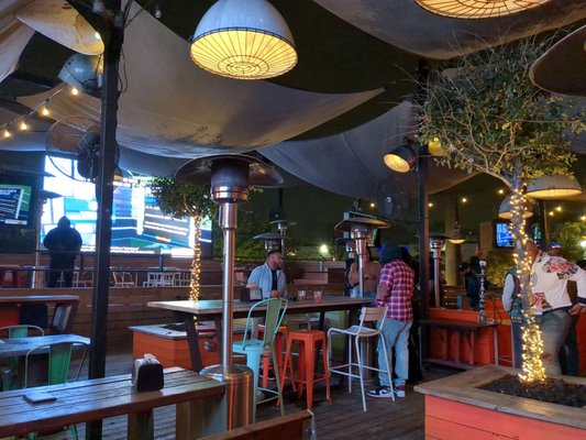 Bar 5015 by null