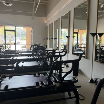 MEGA+WELL by Pilates Plus - Inside - Pilates Near Me - Newport Beach, California MEGA+WELL by Pilates Plus - Inside - Pilates Near Me - Newport Beach, California