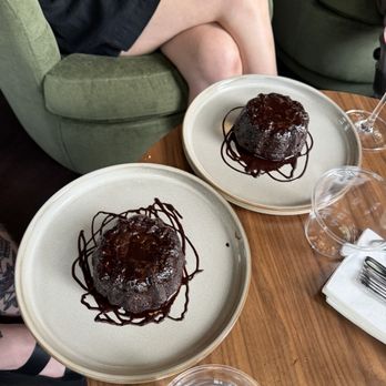 Q's Wine Bar - Lava cake - Wine Bars Near Me - Carmel, Indiana Q's Wine Bar - Lava cake - Wine Bars Near Me - Carmel, Indiana