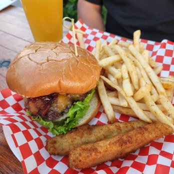 Bootlegger's Brewery - Texas burger $16 - Breweries Near Me - Fullerton, California