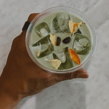 Onescape Coffee - Blueberry matcha - Coffee & Tea Near Me - Los Angeles, California
