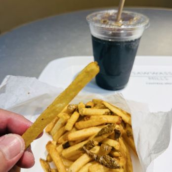 South St. Burger - Burgers Near Me - Tsawwassen, British Columbia South St. Burger - Burgers Near Me - Tsawwassen, British Columbia