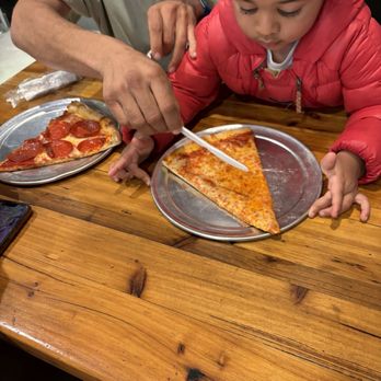 Dough Momma Pizzeria - Big slices - Pizza Near Me - Playa La Jolla, California Dough Momma Pizzeria - Big slices - Pizza Near Me - Playa La Jolla, California
