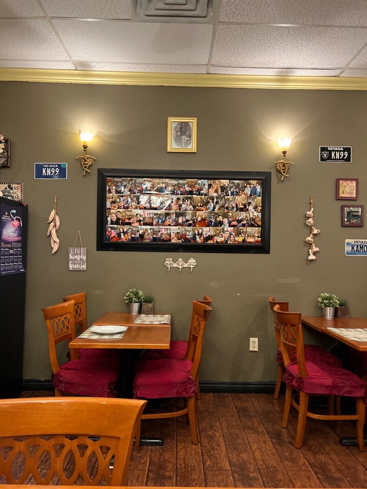 Thai Thai Restaurant - Photo 2