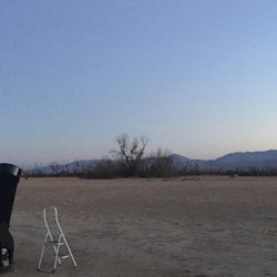 Borrego Night Sky Tours - Dennis setting up at dusk before the group arrives