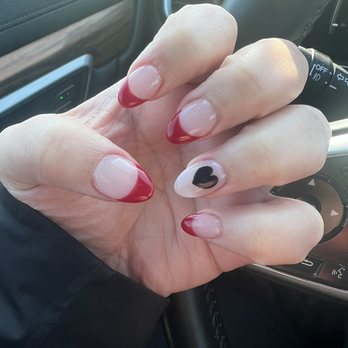 LA Nails & Spa - Nail Salons Near Me - Villa Park, Illinois
