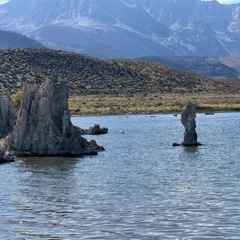 Mono Lake South Tufa Area - South Tufa - Hiking Near Me - Lee Vining, California Mono Lake South Tufa Area - South Tufa - Hiking Near Me - Lee Vining, California