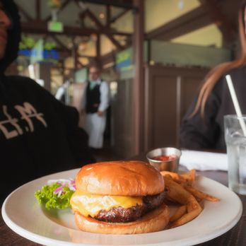 The Fish Hopper - Cheeseburger combo - Seafood Near Me - Monterey, California