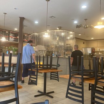 Teresa's - a restaurant with tables and chairs - Pizza Near Me - Mount Bethel, Pennsylvania