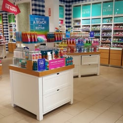Bath & Body Works - Soooooo many choices!