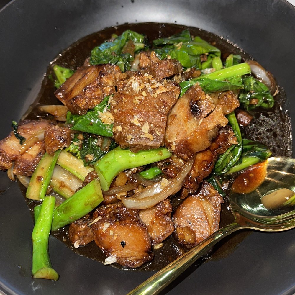 Linjee Thai - Pork belly kha na - Thai Near Me - Alexandria, Virginia Linjee Thai - Pork belly kha na - Thai Near Me - Alexandria, Virginia