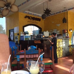 Moon Cafe - Cafe's bar