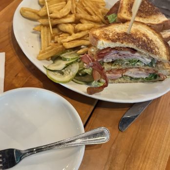 Rex's Bar & Grill - Sports Bars Near Me - Fort Worth, Texas Rex's Bar & Grill - Sports Bars Near Me - Fort Worth, Texas