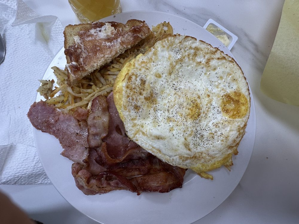 MIKE’S BREAKFAST LUNCH AND DINNER - Updated August 2024 - 2307 E Texas ...