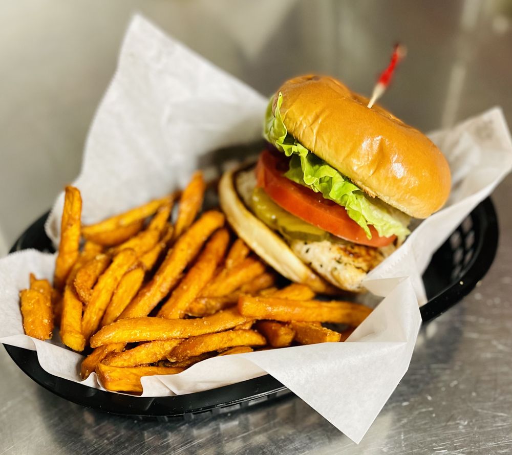 WILLOW TRADING POST CLOSED Updated July 2024 10 Reviews 14345 N