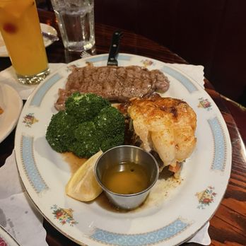 HMS Bounty - Steak Fillet & Lobster - Bars Near Me - Los Angeles, California HMS Bounty - Steak Fillet & Lobster - Bars Near Me - Los Angeles, California