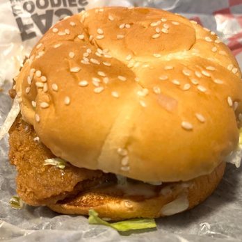 Rally's - Burgers Near Me - New Orleans, Louisiana
