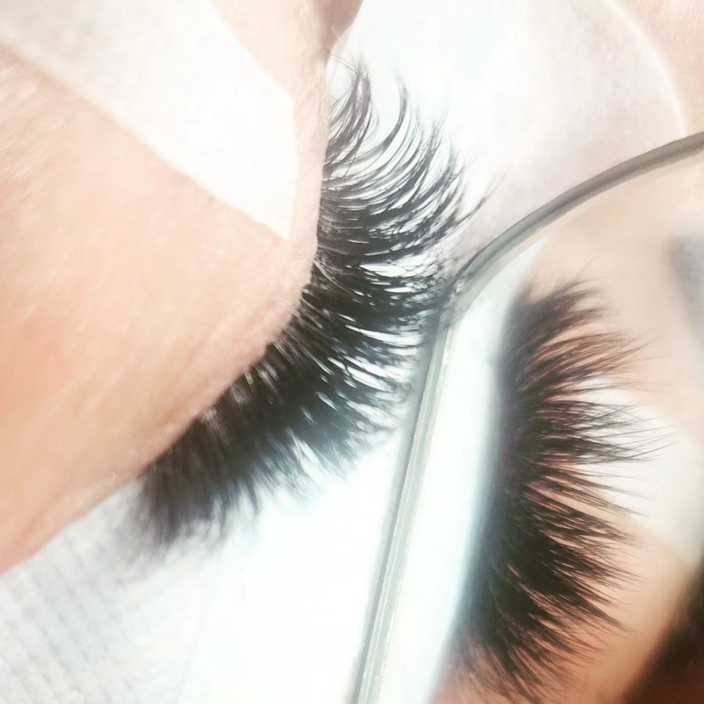 Simply Vanity skin lash & beauty Logo