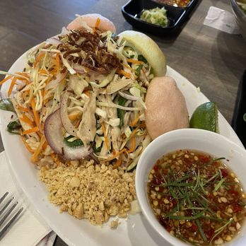 Saigon 88 - Chicken salad, yum! :) - Vietnamese Near Me - Sacramento, California Saigon 88 - Chicken salad, yum! :) - Vietnamese Near Me - Sacramento, California