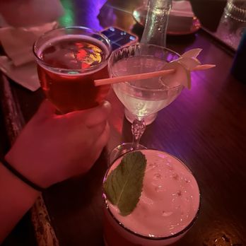 Baby Gee - Raspberry Tart Ale, Apple martini and far far away cocktail - Cocktail Bars Near Me - Long Beach, California