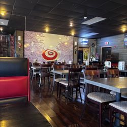 Tokyo Sushi & BBQ - Dining area, clean, ample room. Great food and friendly wait staff.
