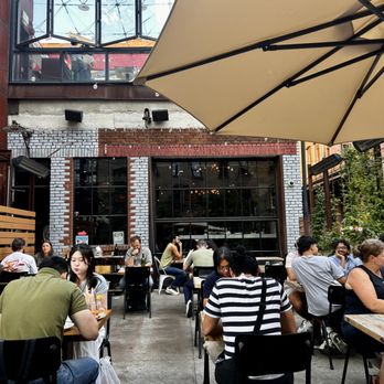 Gusto 101 - Italian Near Me - Toronto, Ontario