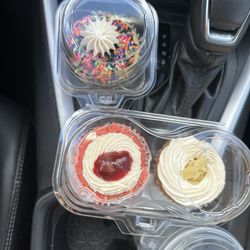 Cat's Cakes and Cafe