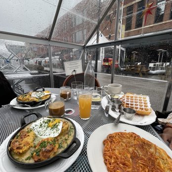 The Publican - Chicken & Dumplings, waffles, mimosas, and Irish coffee weekend brunch with girlfriends - New American Near Me - Chicago, Illinois