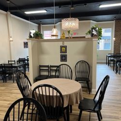 Aloy Mak Thai Restaurant
