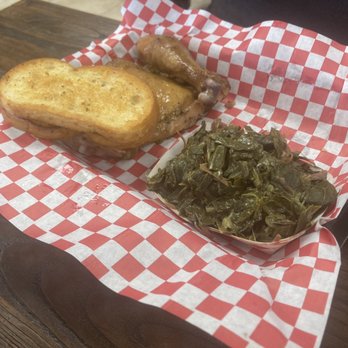Uncle Tony's Backyard Bbq - Smoked Chicken thigh and leg with collard greens and Texas toast - Barbeque Near Me - Orlando, Florida Uncle Tony's Backyard Bbq - Smoked Chicken thigh and leg with collard greens and Texas toast - Barbeque Near Me - Orlando, Florida