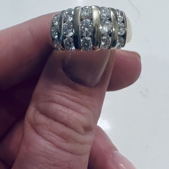 Marlow's Fine Jewelry - Gold ring - Jewelry Repair Near Me - Issaquah, Washington Marlow's Fine Jewelry - Gold ring - Jewelry Repair Near Me - Issaquah, Washington