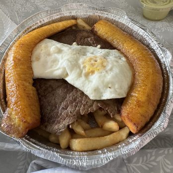 Aromas - Bistec a lo "pobre" - Peruvian Near Me - Norwalk, Connecticut