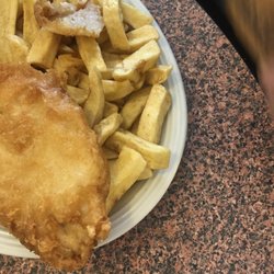 Harbour Fry - Battered fish and chips, this shows half the plate because we hate the other half before remembering to take a photo!