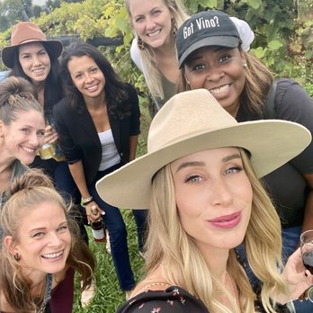Vino 301 Wine Concierge - Selfie with Leslie our tour guide! - Wine Tours Near Me Vino 301 Wine Concierge - Selfie with Leslie our tour guide! - Wine Tours Near Me