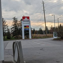 Petro Canada - 147.9