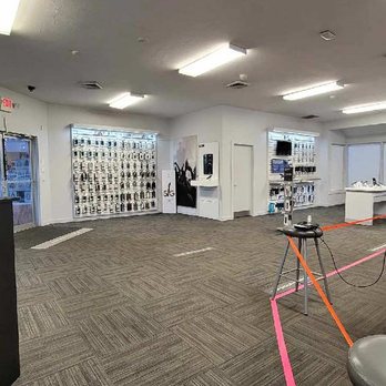 Verizon - Mobile Phones Near Me - Edgartown, Massachusetts